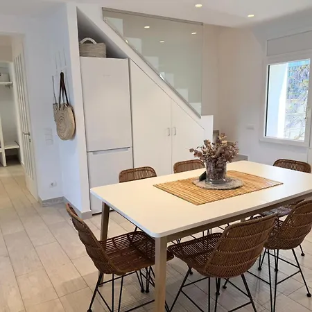 Poal-duplex De Ensueno En Apartment