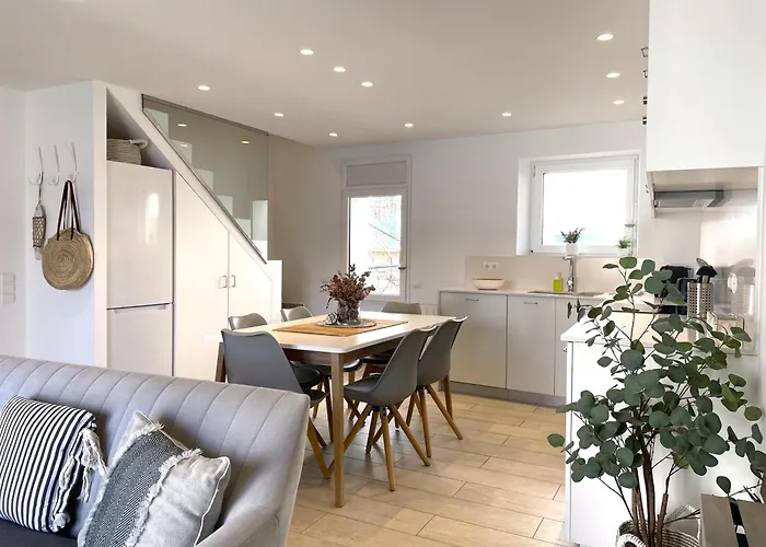 Poal-duplex De Ensueno En Apartment