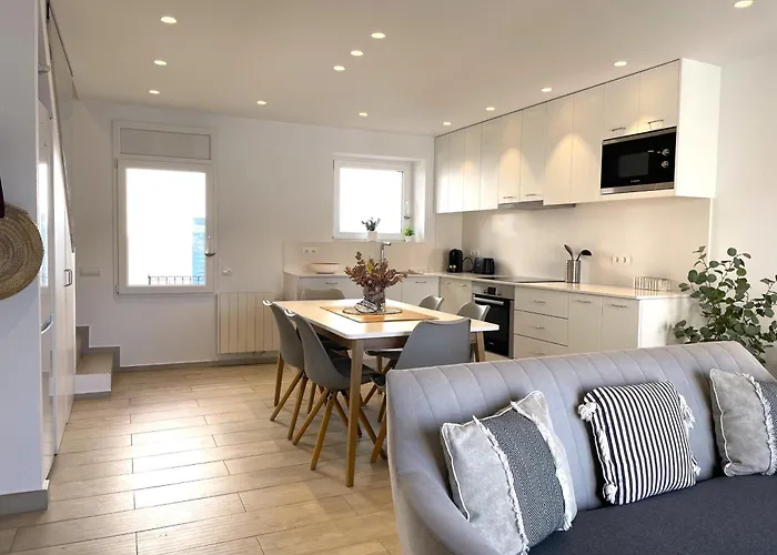 Poal-duplex De Ensueno En Apartment Cadaqués